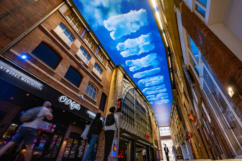 Ruby Wax uses DOOH tech to start “Frazzled” conversations
